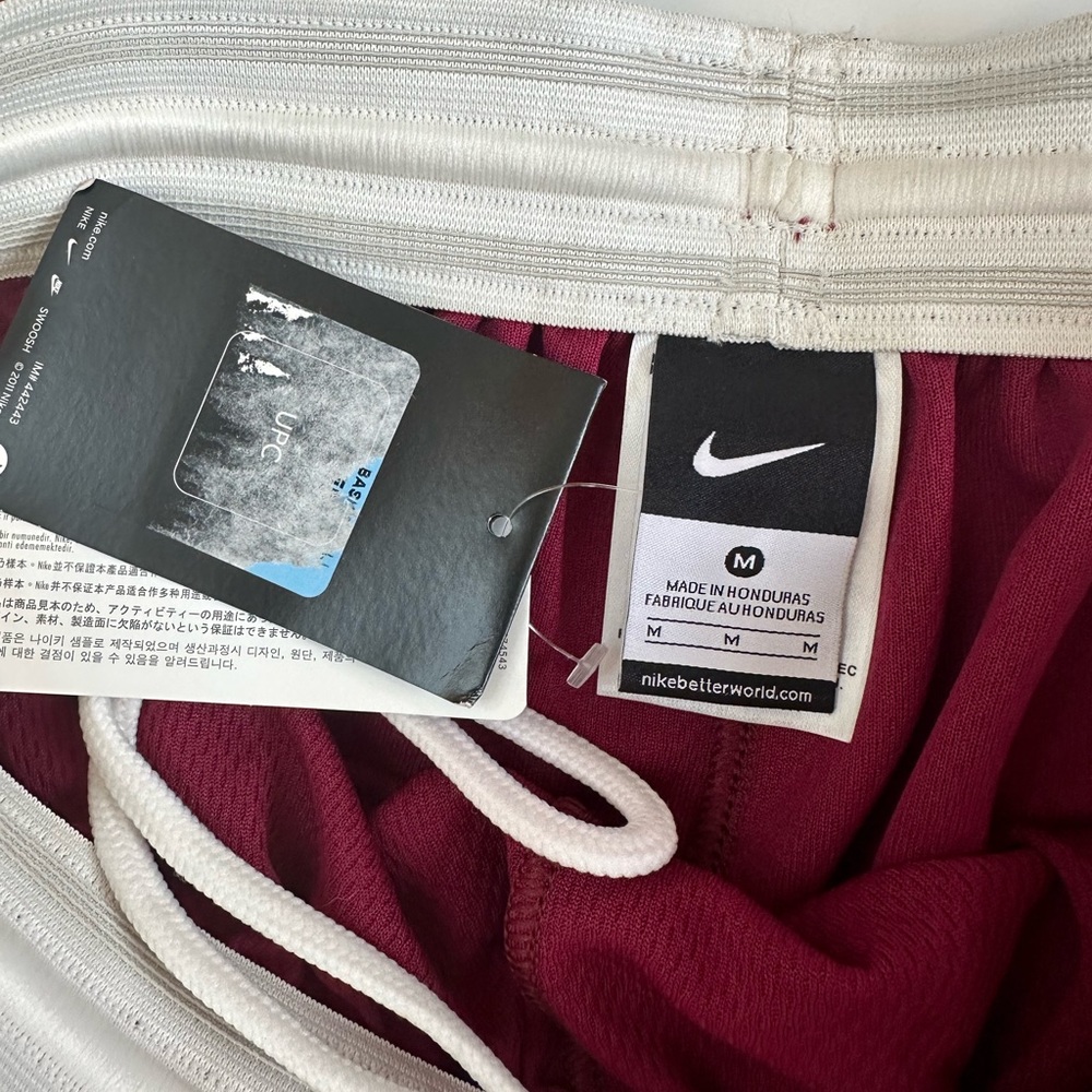 Nike basketball shorts size medium - Picture 2 of 8